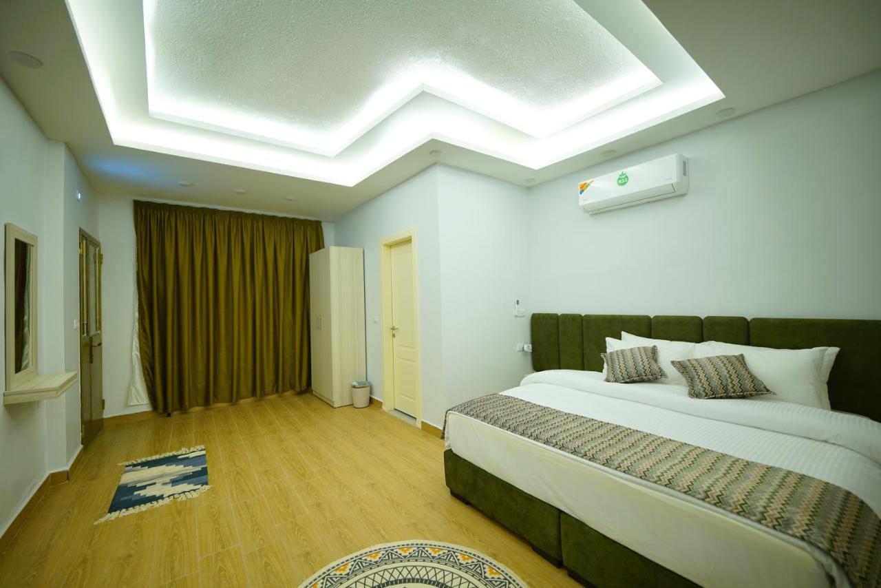 Simple Street Apartment Wadi Musa Exterior photo